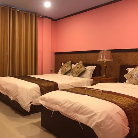 梦之南win酒店 Win Hotel Cafe & Spa Vientiane Dış mekan fotoğraf