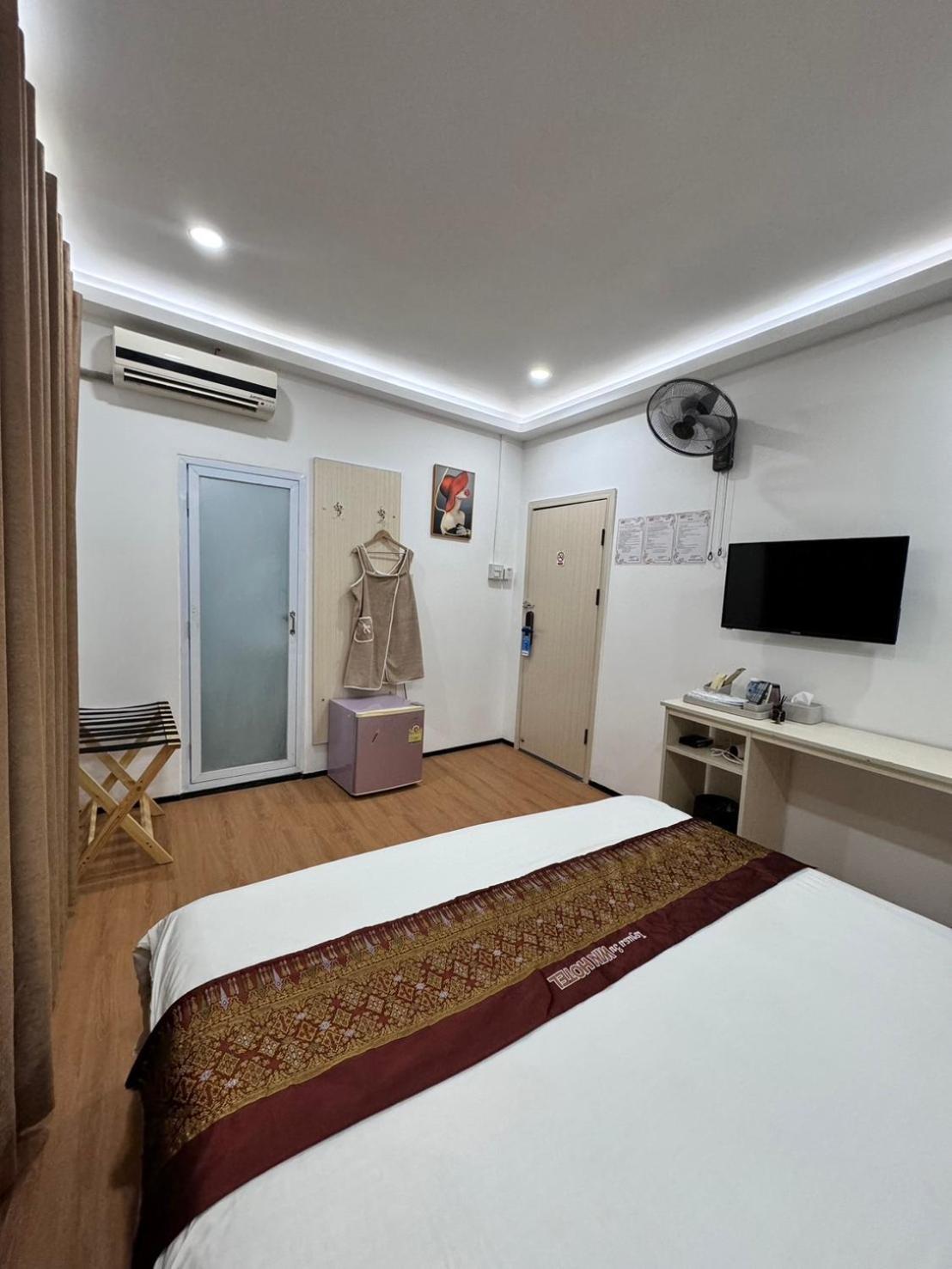 梦之南win酒店 Win Hotel Cafe & Spa Vientiane Dış mekan fotoğraf